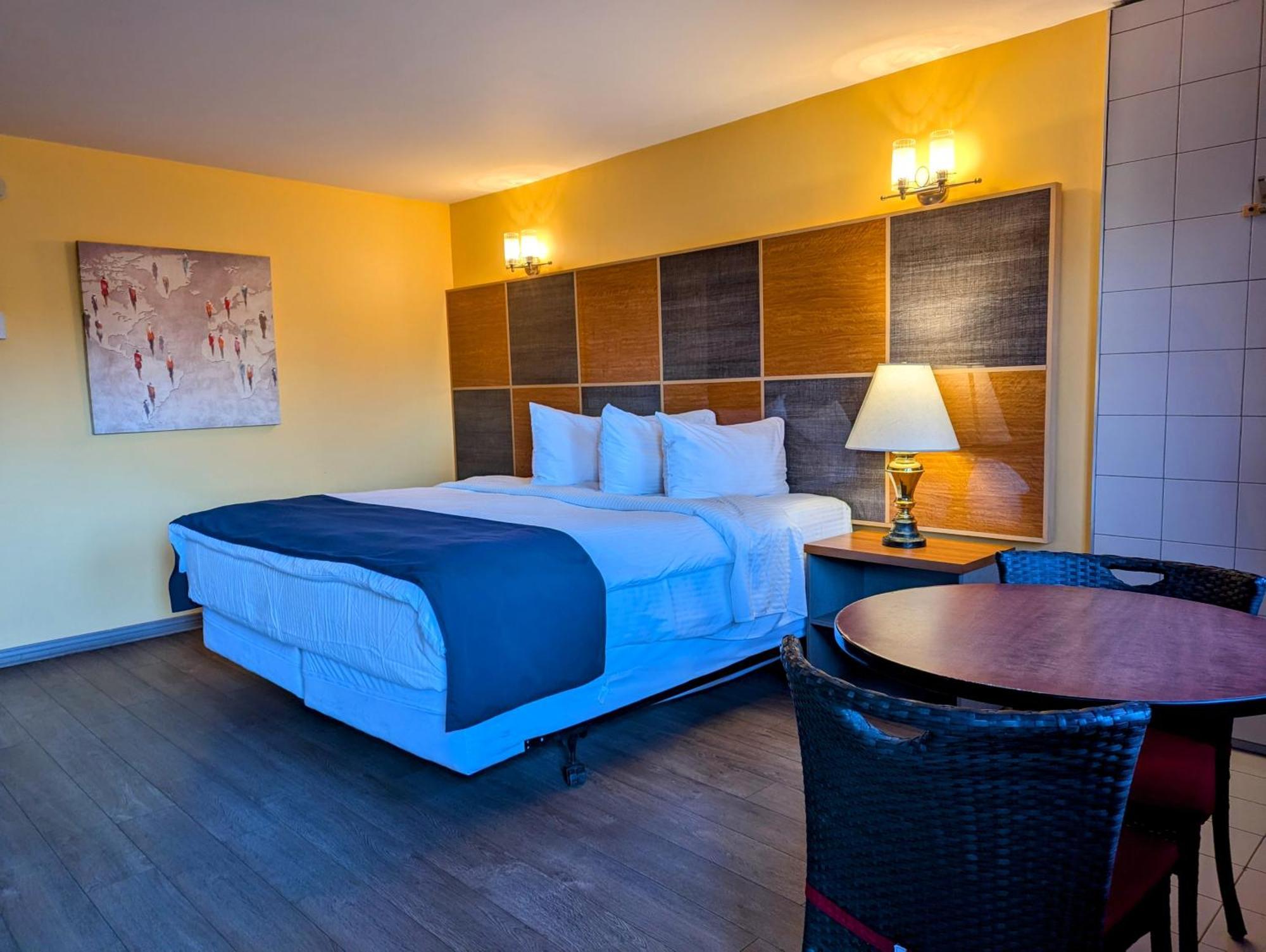 Motel Des Pentes Et Suites Saint-Sauveur Экстерьер фото
