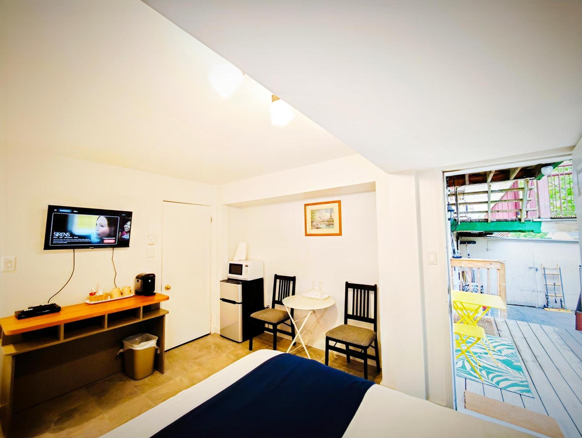Motel Des Pentes Et Suites Saint-Sauveur Экстерьер фото